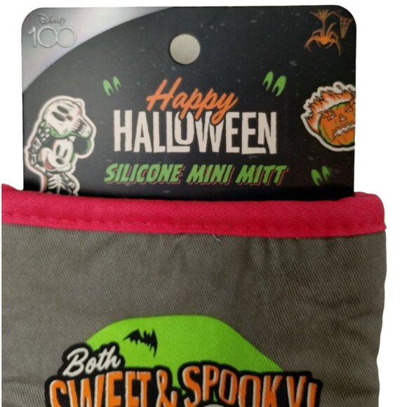 Disney 100 Nightmare Before Christmas Silicone Mini Oven Mitt - Picture 2 of 4